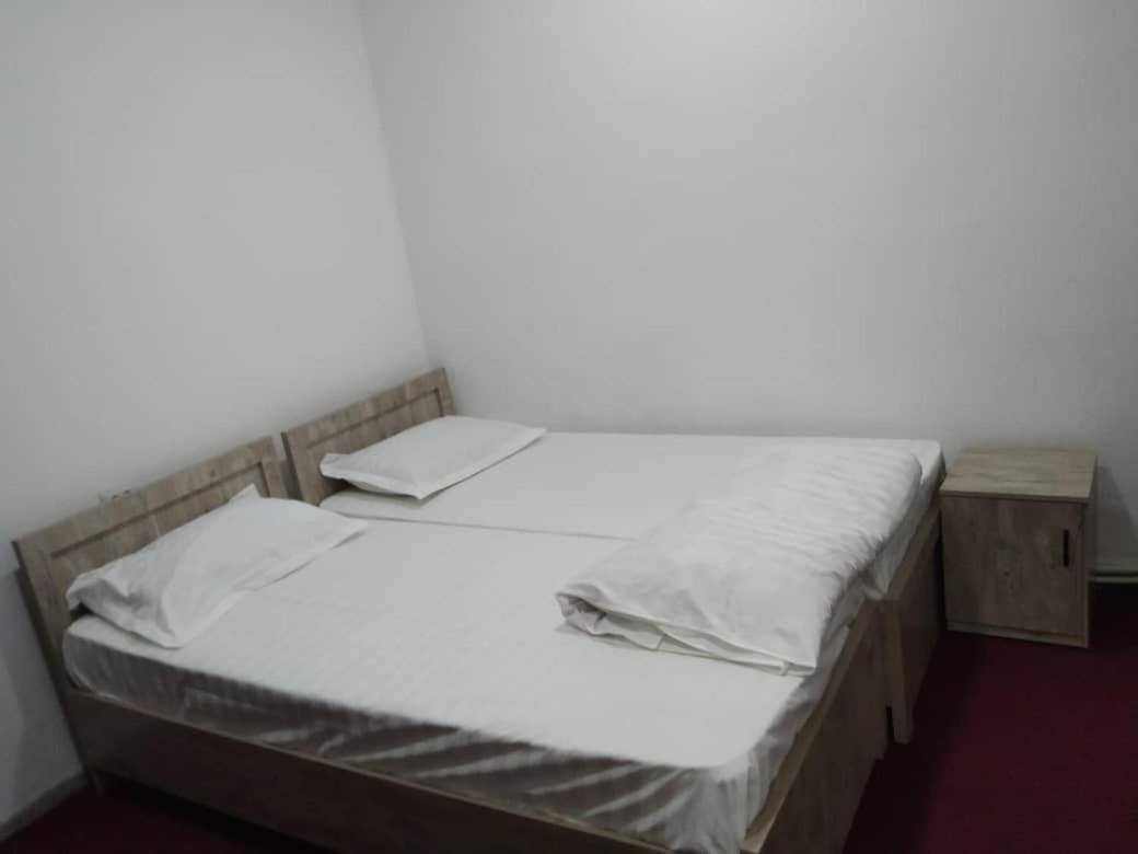 Hotel Nehal Kamal Ташкент Екстериор снимка